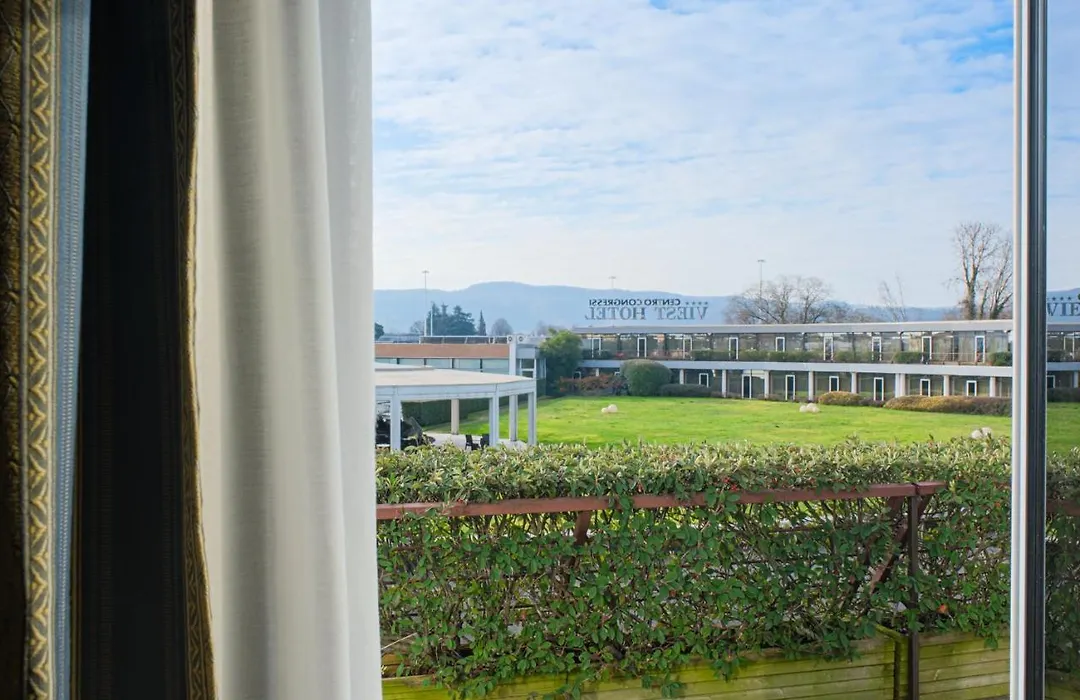 Hotel Viest-1